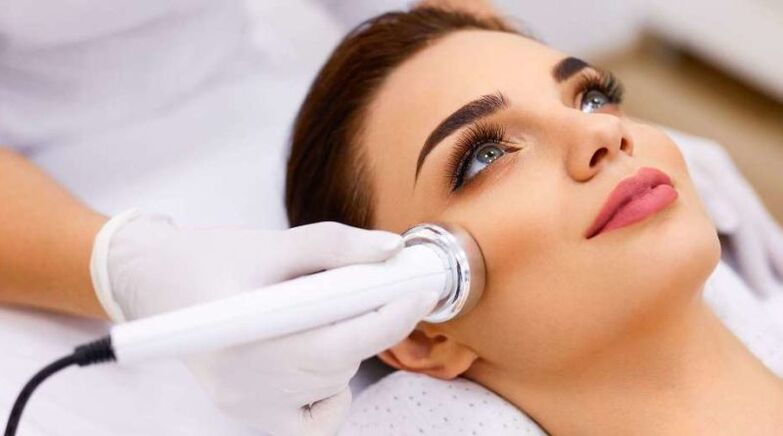 Conducting the skin rejuvenation process